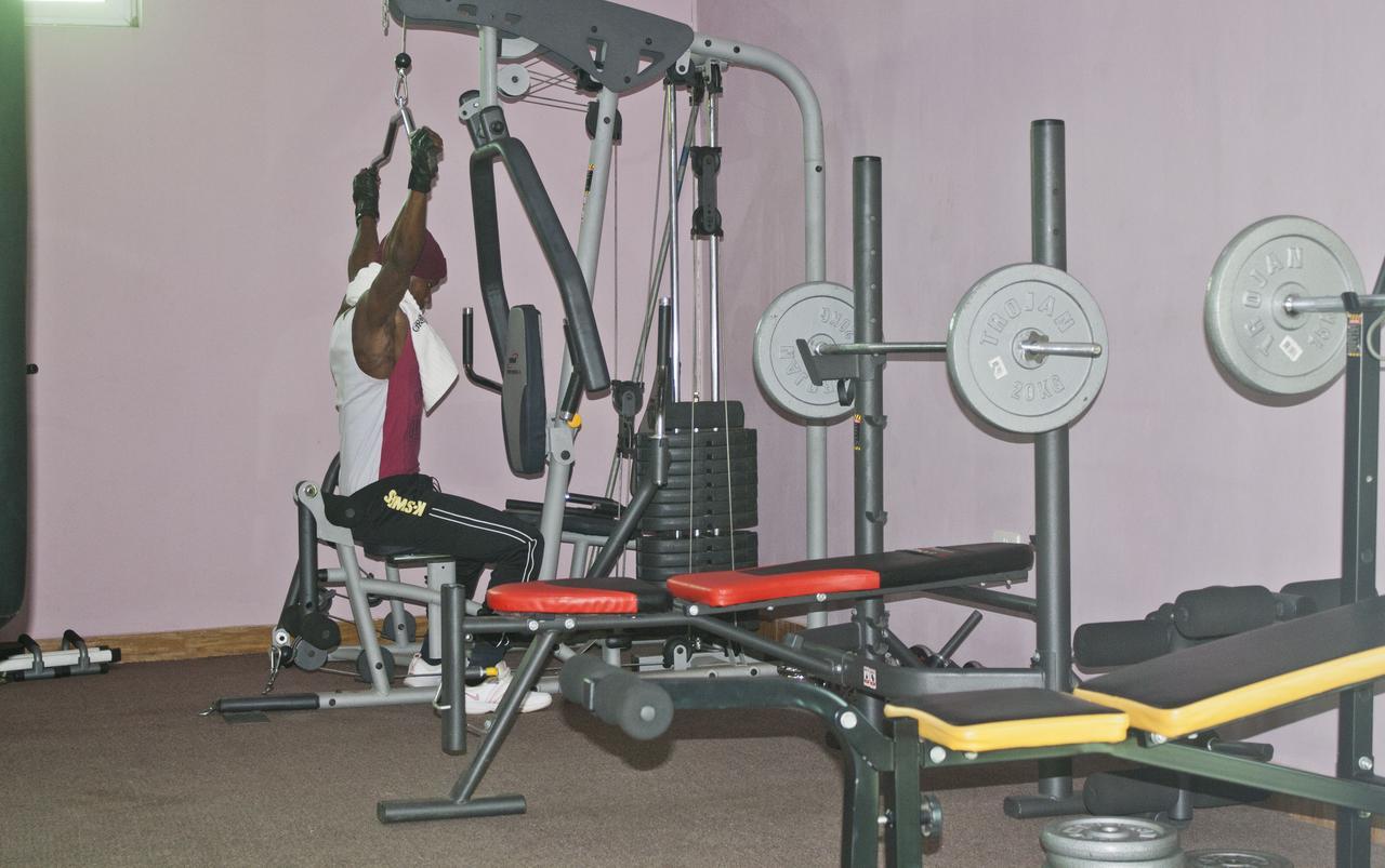 Grand Star Hotel North Legon Экстерьер фото