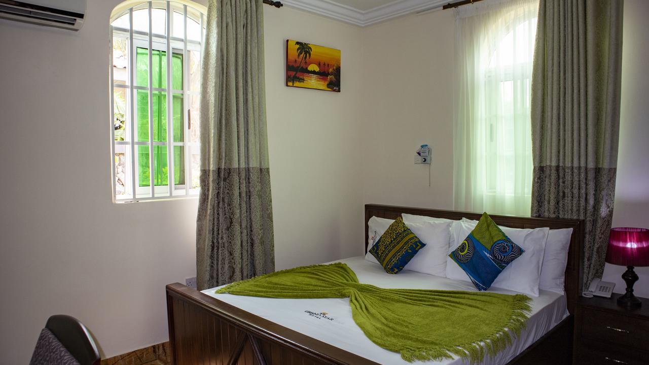 Grand Star Hotel North Legon Экстерьер фото